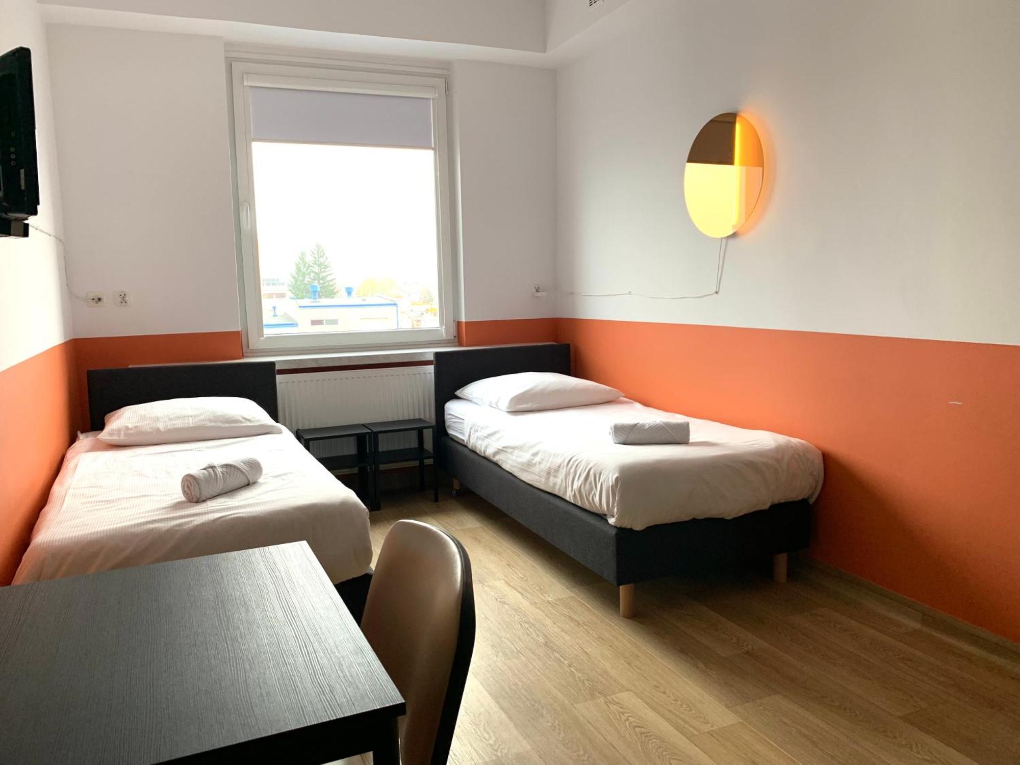 Premium Hostel & Bistro - Hostelpremium Pl Мелец Номер фото