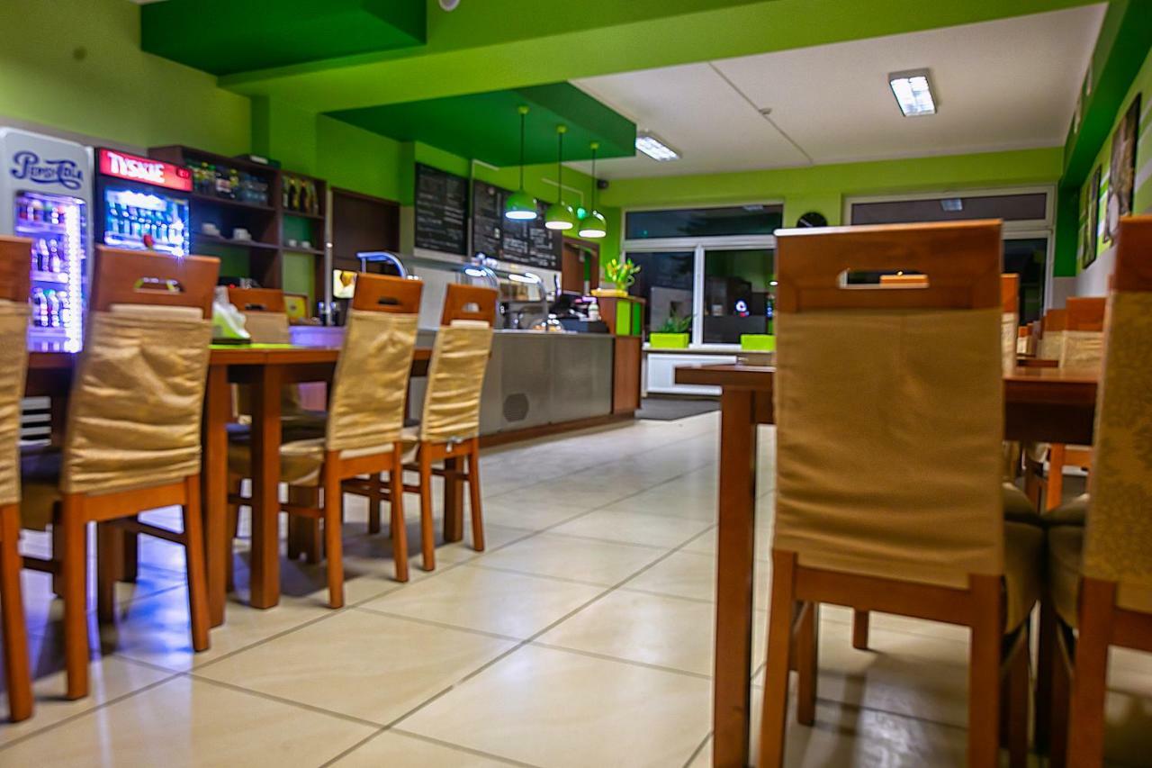 Premium Hostel & Bistro - Hostelpremium Pl Мелец Экстерьер фото