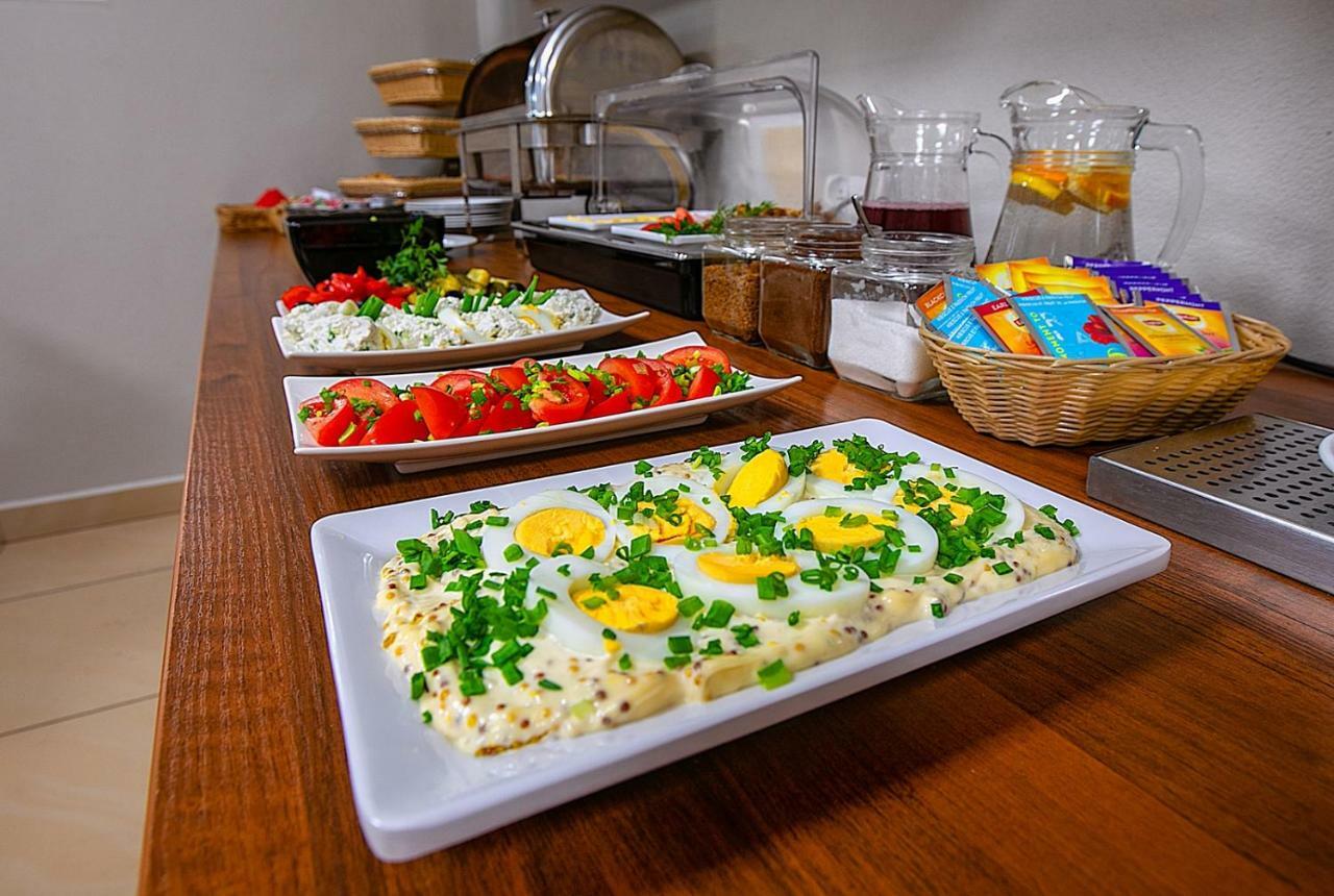 Premium Hostel & Bistro - Hostelpremium Pl Мелец Экстерьер фото